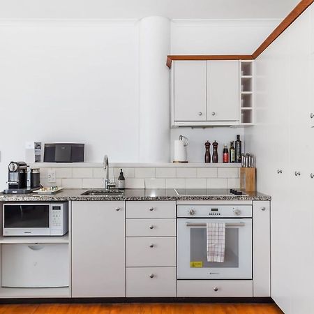 Waterfront Two Bedroom Apartment; Great Location! Окленд Экстерьер фото